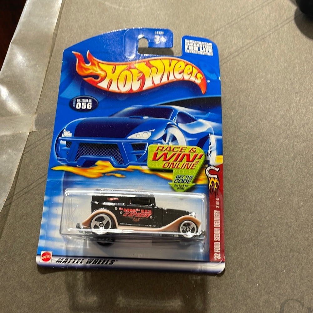 NIP Hot Wheels 32 Ford Sedan Delivery vehicle from 2002